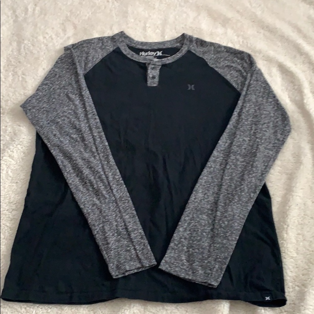 Men’s Hurley two tone shirt!